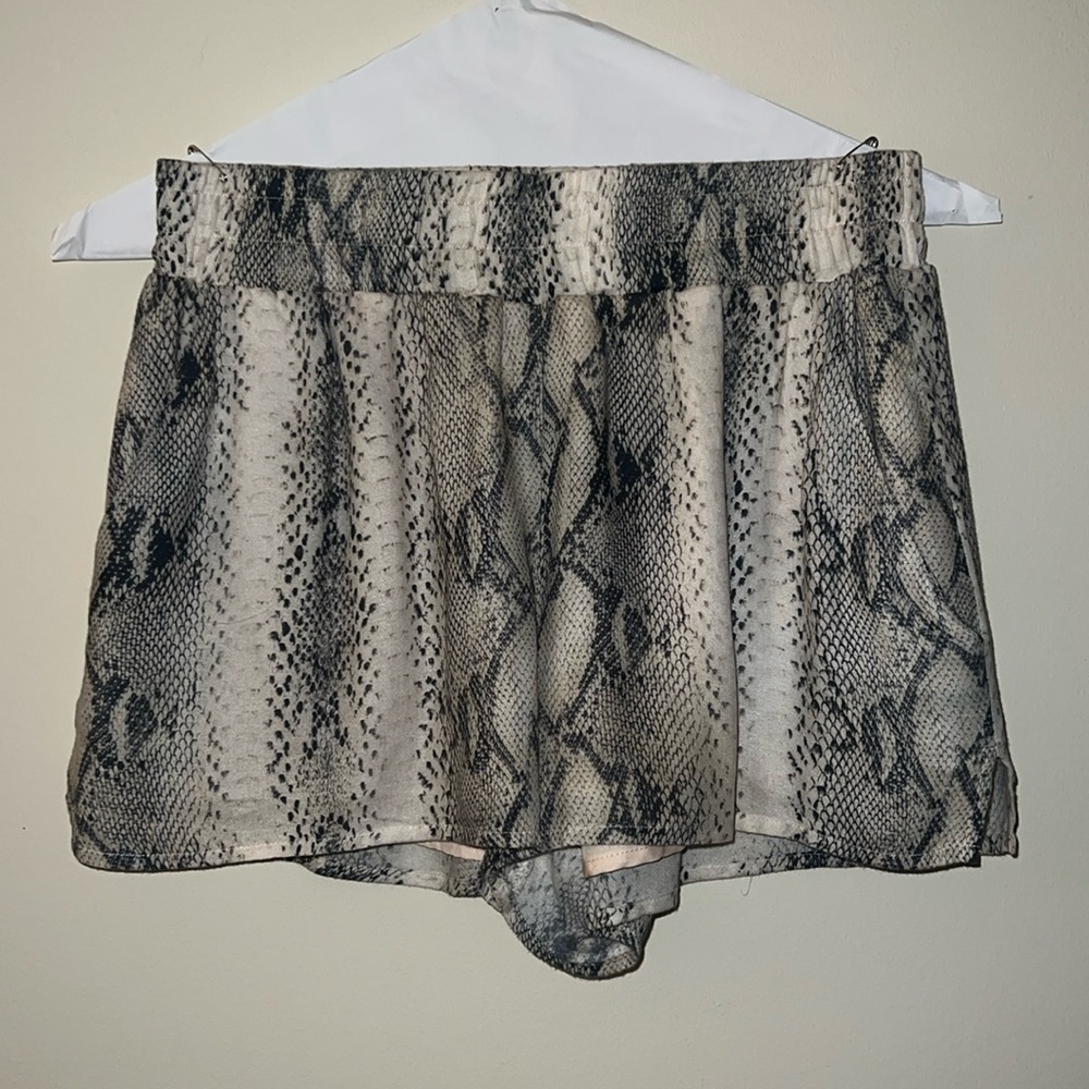 Snakeskin print shorts
